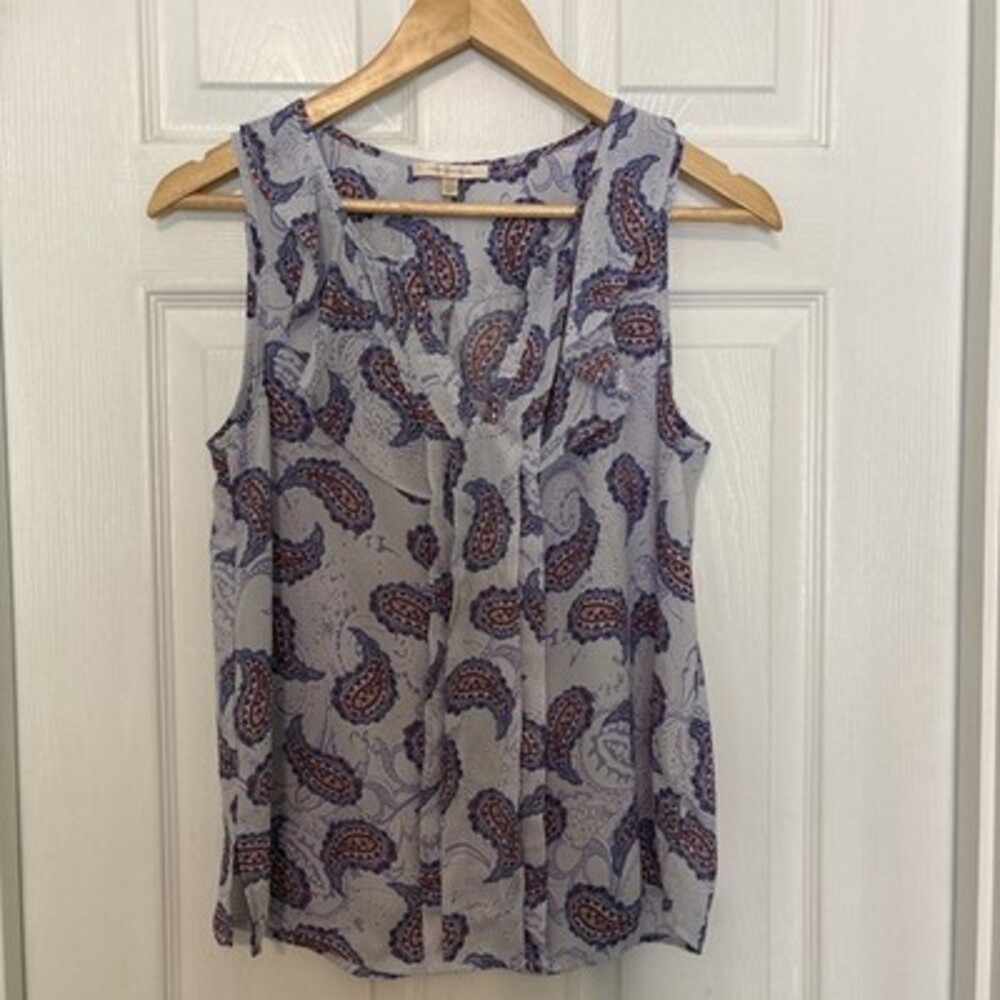 Skies Are Blue Paisley Print Sleeveless Blouse Petite Size XS Slit Ruffle Tank